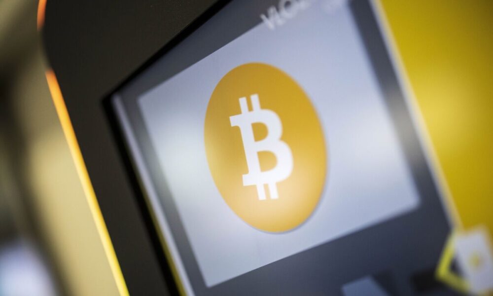 Bitcoin's correlation with tech stocks rises to its highest level since August