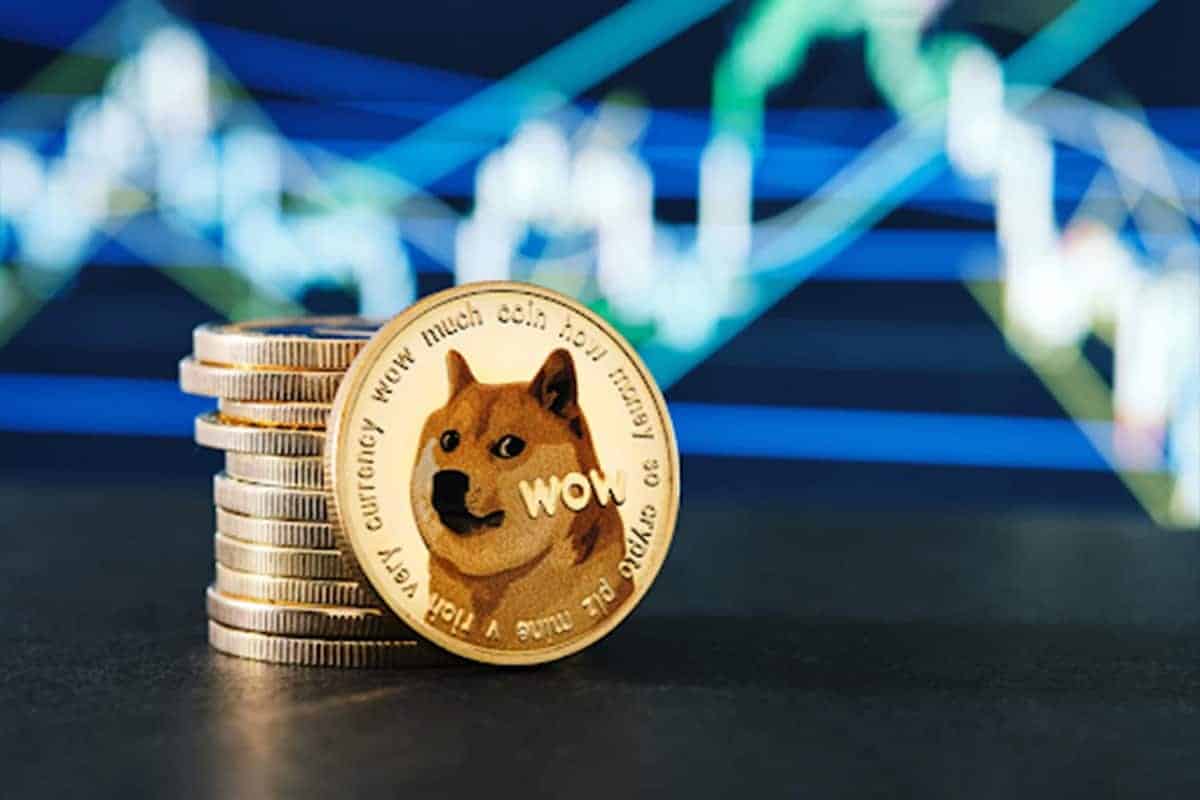 Dogecoin Loses $0.1 Support as Whale Dumps 400 Million Coins. What’s Next?