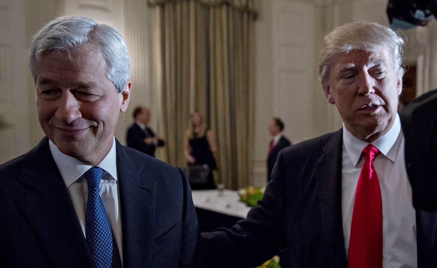 "He changed his mind" — Trump reveals JPMorgan CEO suddenly switched from Bitcoin and cryptocurrencies amid massive price rally